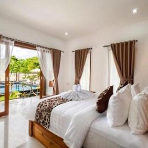 Lembongan Cempaka Villa & Restaurant